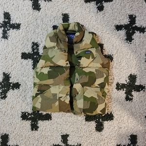 Penfield Camo down vest - medium EUC